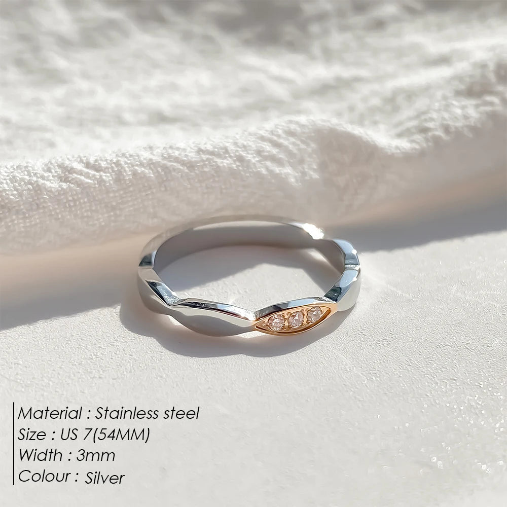 Forme Dorée Ring
