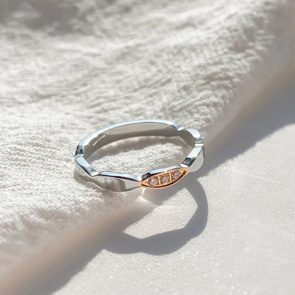 Forme Dorée Ring