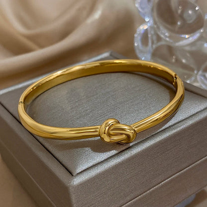 Lumiére Knot Bracelet