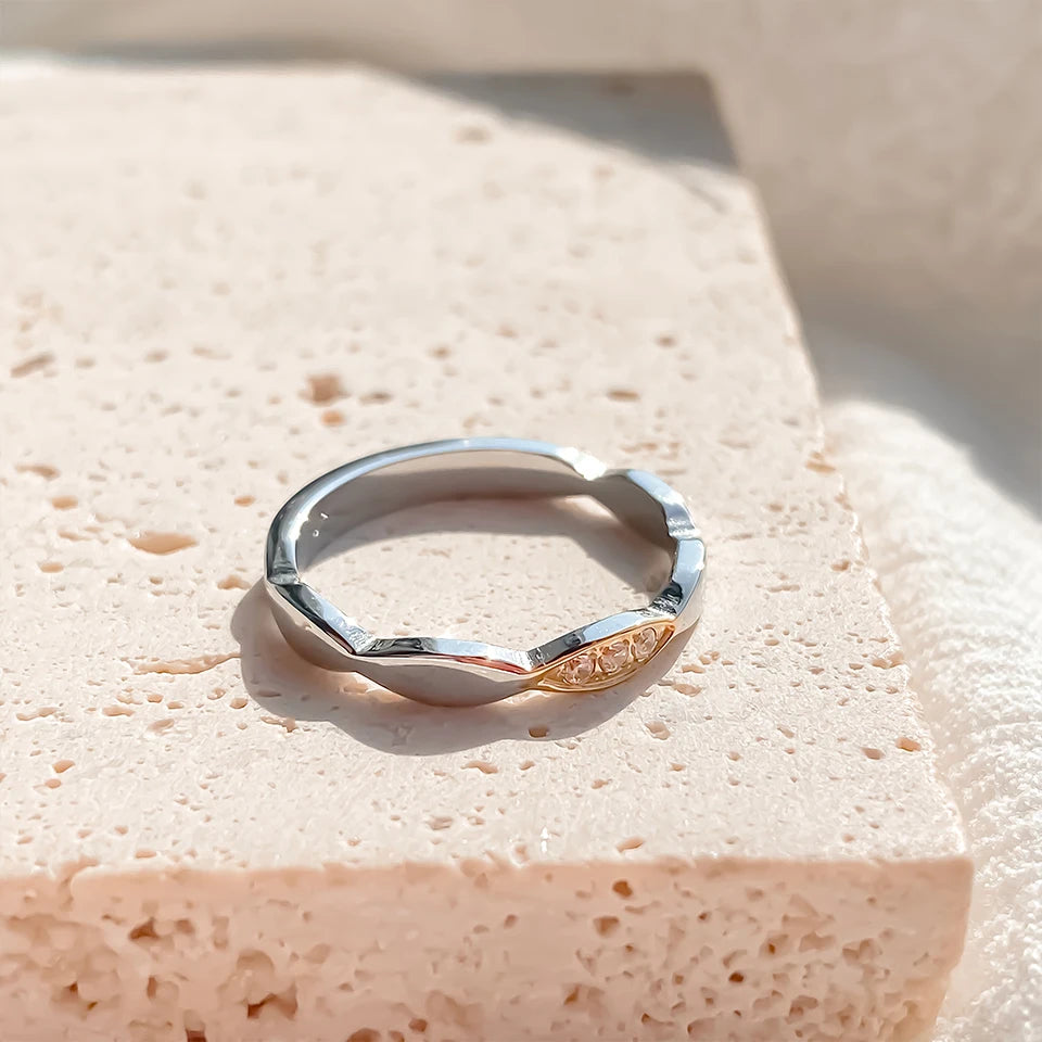 Forme Dorée Ring