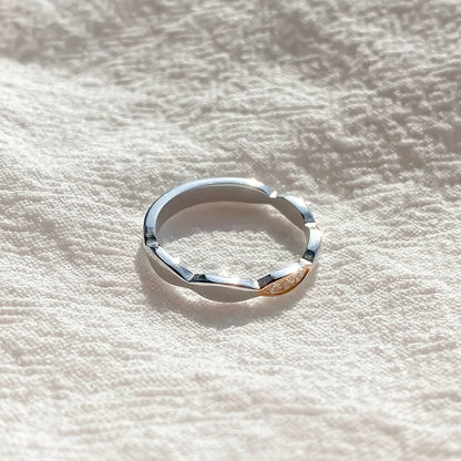 Forme Dorée Ring