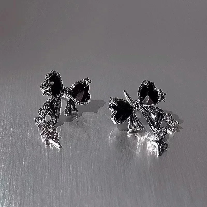 Amour Nœud Studs