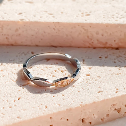 Forme Dorée Ring